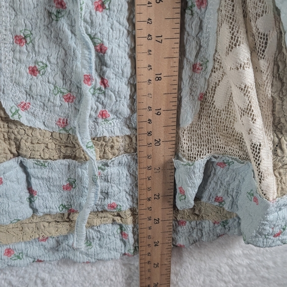 POL- Floral Patchwork Hoodie - Picture 6 of 11